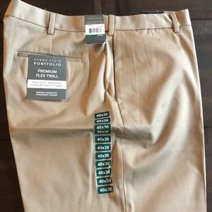 Men’s khaki dress pants